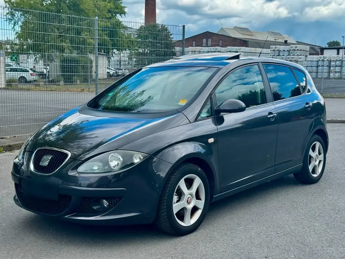 Gebraucht Seat Altea 140 PS (102 kW) 2004 Schwarz Van / Kleinbus