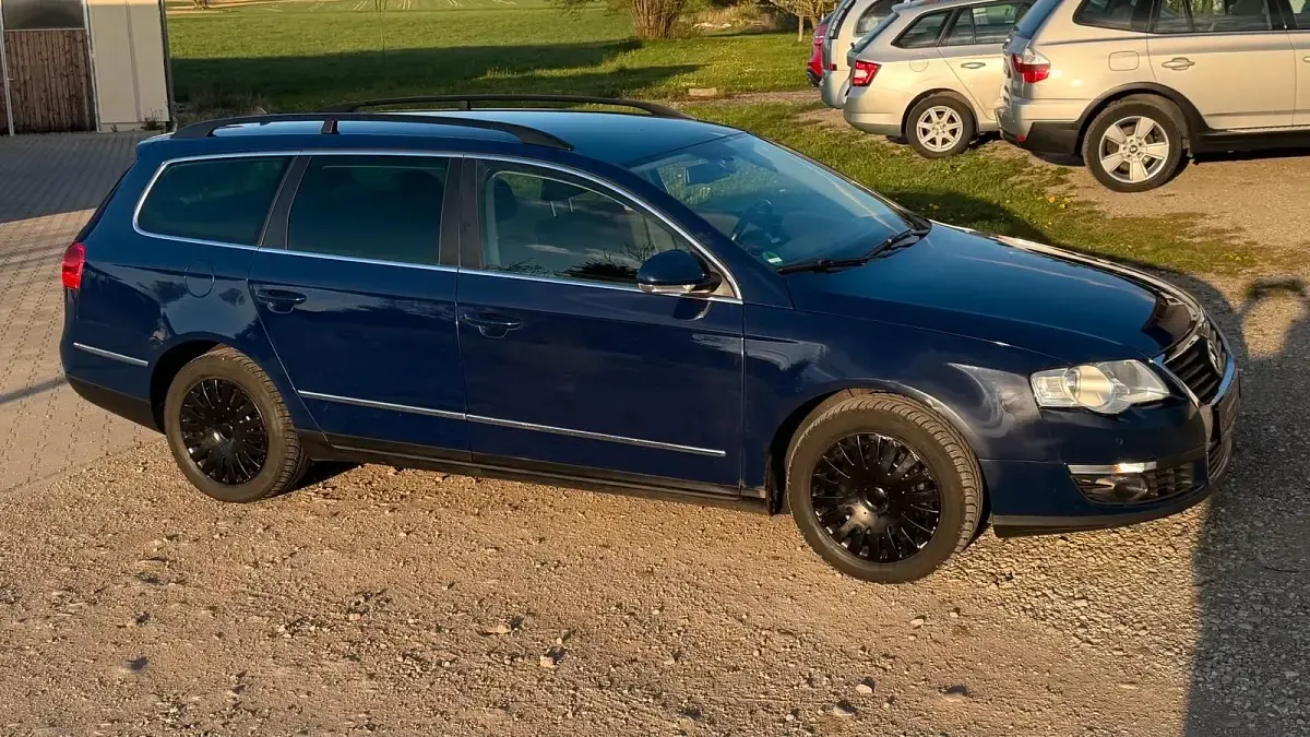 Gebraucht VW Passat 140 PS (102 kW) 2008 Blau Kombi