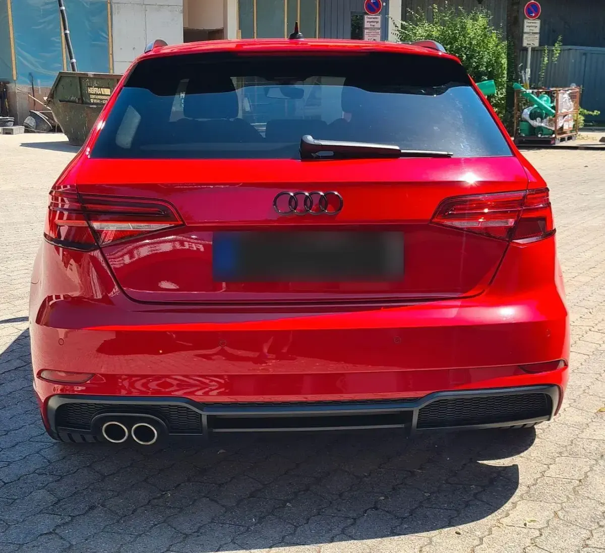 Gebraucht Audi A3 Sport 150 PS (110 kW) 2019 Rot Limousine