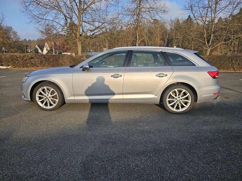Gebraucht Audi A4 170 PS (125 kW) 2018 Silber Kombi