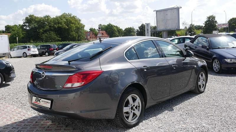 Gebraucht Opel Insignia 131 PS (96 kW) 2010 Grau Limousine