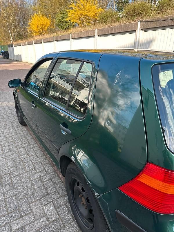 Gebraucht VW Golf IV 101 PS (74 kW) 1999 Grün Kleinwagen