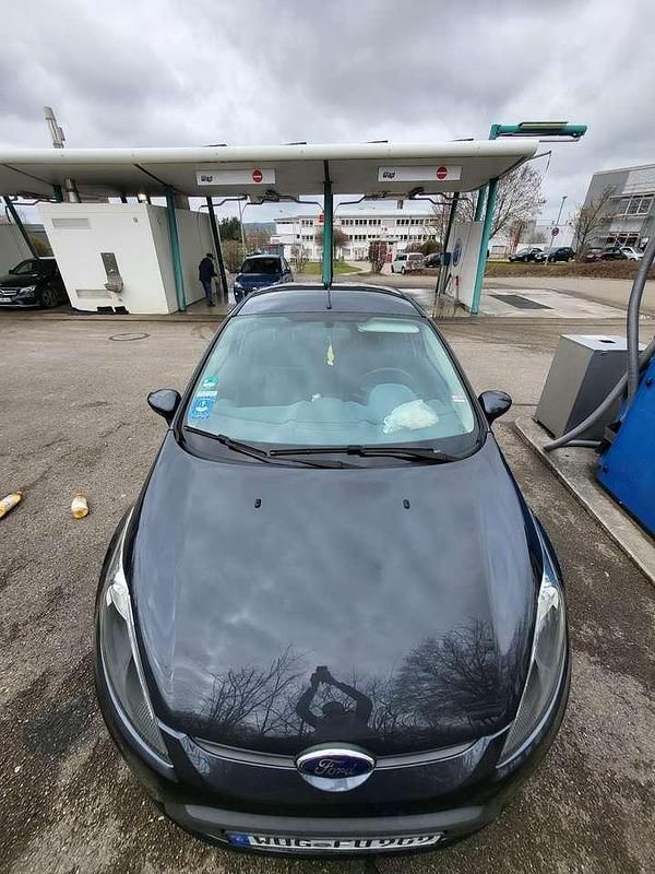 Gebraucht Ford Fiesta Ghia 82 PS (60 kW) 2010 Kleinwagen