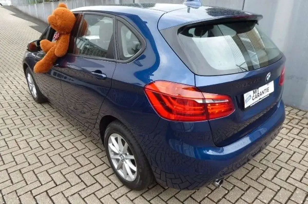 Gebraucht BMW 218 136 PS (100 kW) 2015 Mediterranblau metallic Van / Kleinbus