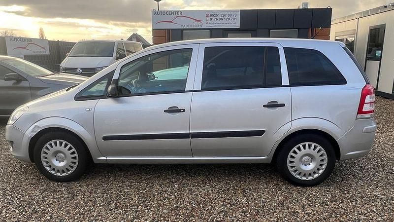 Gebraucht Opel Zafira Selection 140 PS (102 kW) 2009 Silber Van / Kleinbus