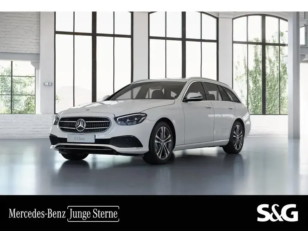 Gebraucht Mercedes E220 Avantgarde 200 PS (147 kW) 2022 Limousine