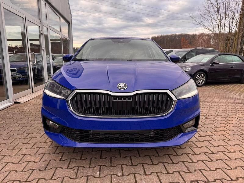 Neu Skoda Fabia Selection 116 PS (85 kW) 2025 Energyblau Limousine