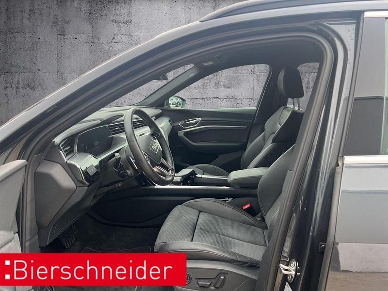 Gebraucht Audi e-tron Advanced 300 kW (408 PS) 2022 Grau SUV