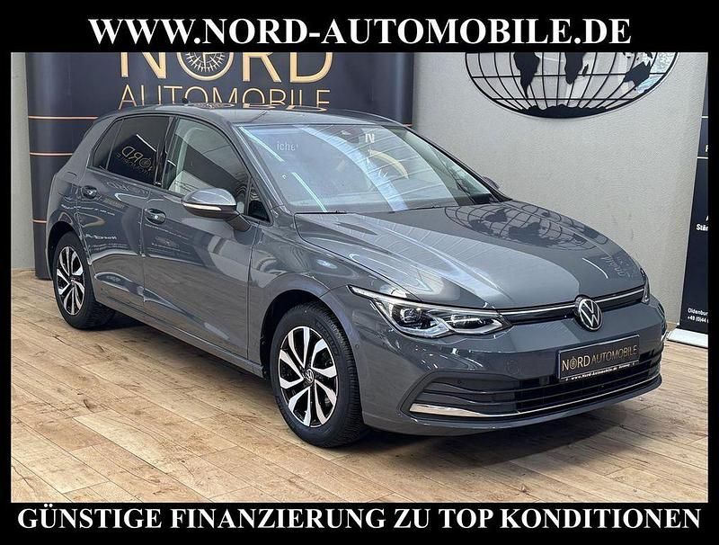 Gebraucht VW Golf VIII Active 150 PS (110 kW) 2023 Delfingrau metallic (metallic) Limousine