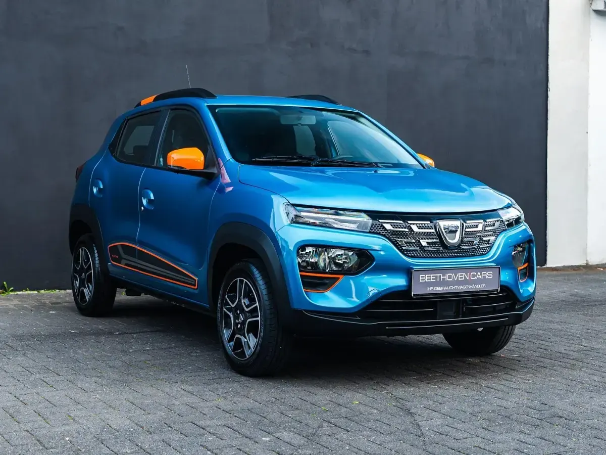 Usado Dacia Spring Comfort Plus 33 kW (45 CV) 2022 Azul Utilitario