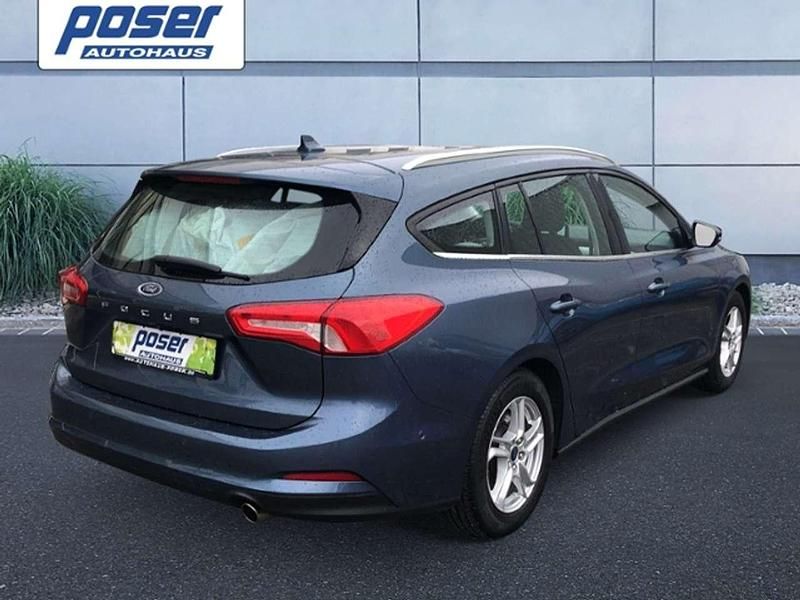 Gebraucht Ford Focus Cool & Connect 125 PS (91 kW) 2019 Chroma blau Kombi