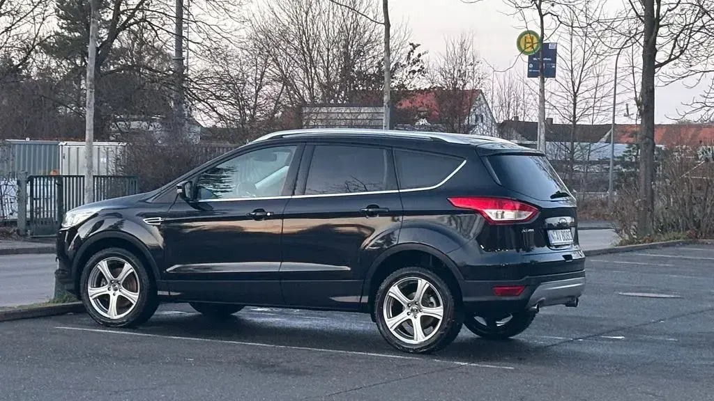 Gebraucht Ford Kuga SYNC Edition 163 PS (119 kW) 2013 Schwarz SUV