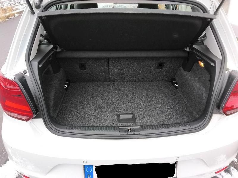 Gebraucht VW Polo Comfortline 90 PS (66 kW) 2017 Weiß Kleinwagen