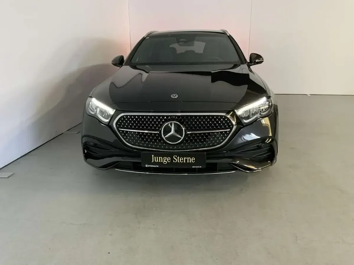 Gebraucht Mercedes E300 AMG 313 PS (230 kW) 2025 Metalliclack graphitgrau Kombi