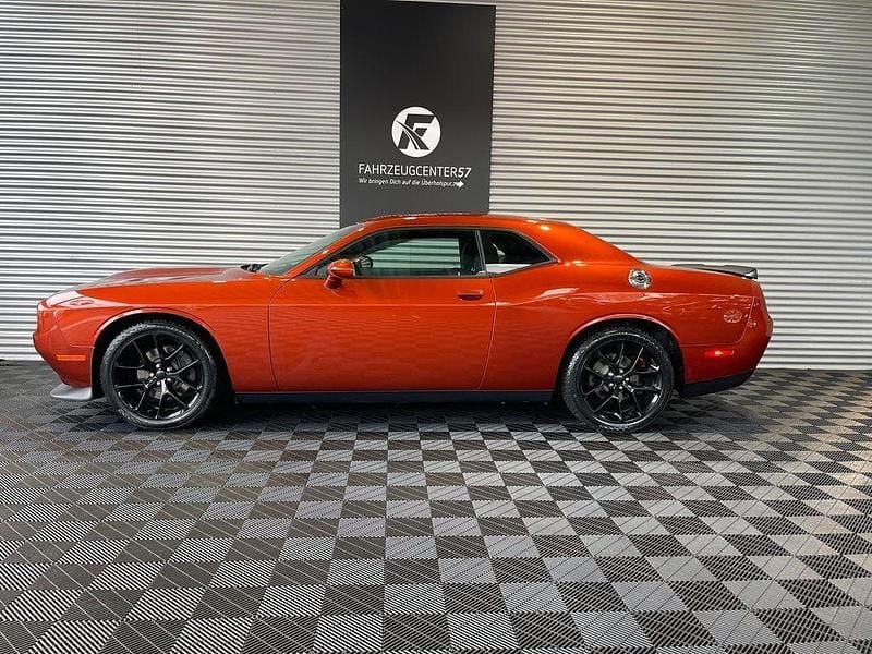 Gebraucht Dodge Challenger 309 PS (227 kW) 2020 Orange Coupé