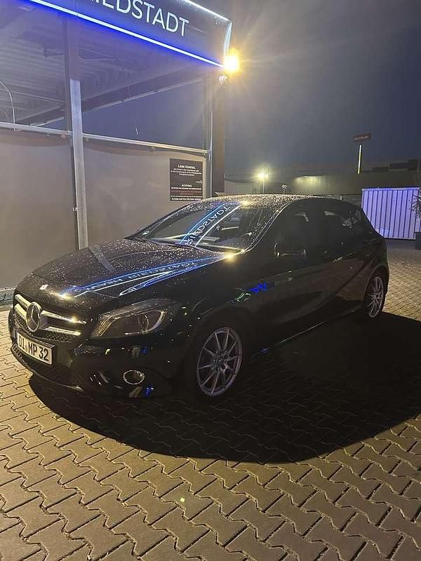 Gebraucht 2013 Mercedes A180 Limousine | 10.000 € (Guter Preis) - Bild 1/4