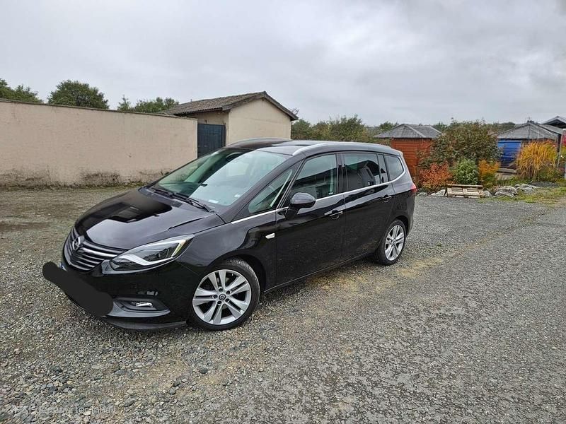 Schwarz Gebraucht 2016 Opel Zafira Tourer Innovation Van / Kleinbus | 12.800 € (Etwas zu teuer) - Bild 1/4