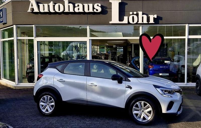 Weiss qnc+schwarz gne Gebraucht 2024 Renault Captur Evolution SUV | 18.692 € (Guter Preis) - Bild 1/4
