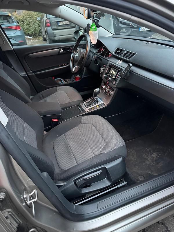 Braun Gebraucht 2014 VW Passat Kombi | 7.900 € (Fairer Preis) - Bild 1/4