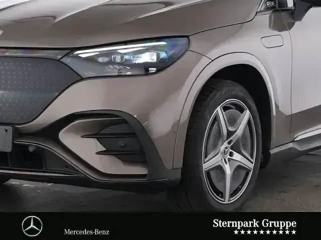 Gebraucht Mercedes EQE300 AMG 180 kW (245 PS) 2025 Lack samtbraun SUV