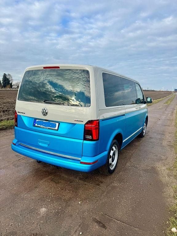 Usado VW Multivan 204 HP (150 kW) 2022 Cinzento Monovolume