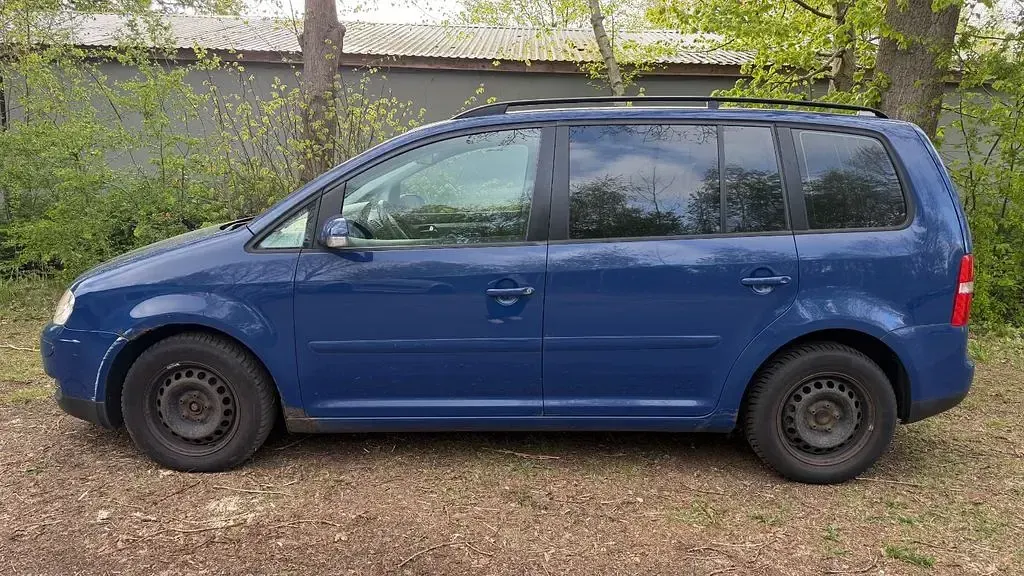 Gebraucht VW Touran Trendline 140 PS (102 kW) 2006 Blau Van / Kleinbus