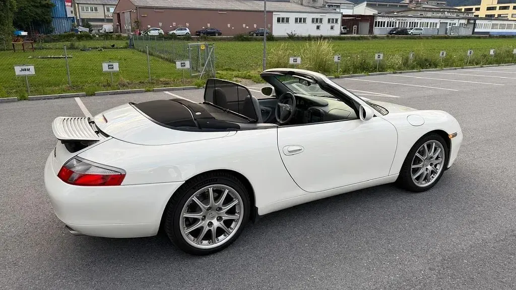 Gebraucht Porsche 911 Carrera Cabriolet 300 PS (220 kW) 2001 Weiß Cabrio