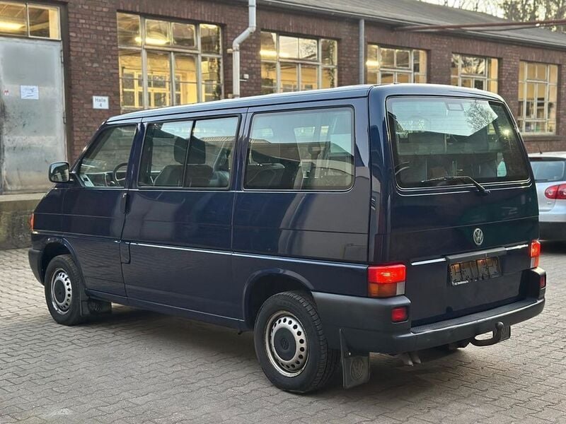 Second-hand VW T4 102 CP (75 kW) 2003 Albastru Van