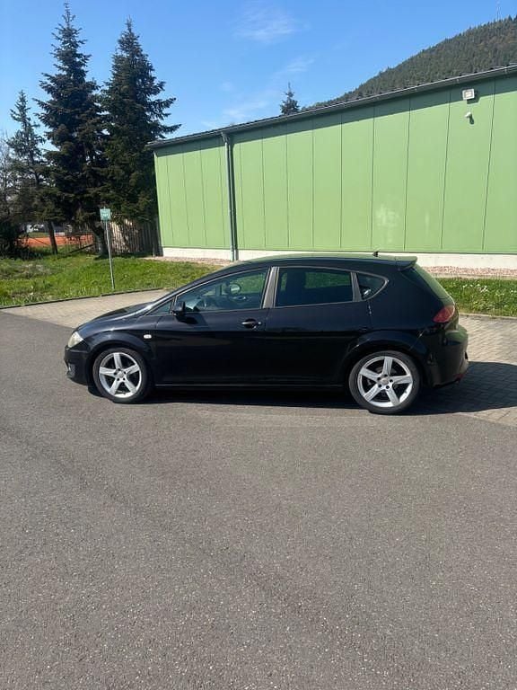 Gebraucht Seat Leon Sport 125 PS (91 kW) 2009 Schwarz Kleinwagen