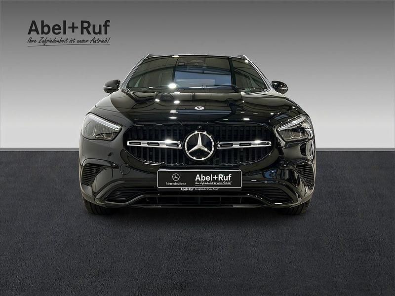 Gebraucht Mercedes GLA200 Progressive 163 PS (119 kW) 2026 Schwarz SUV
