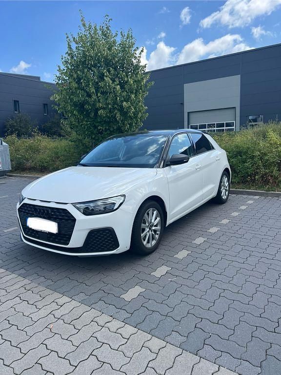Weiß Gebraucht 2020 Audi A1 Sportback Kleinwagen | 21.000 € (Fairer Preis) - Bild 1/4