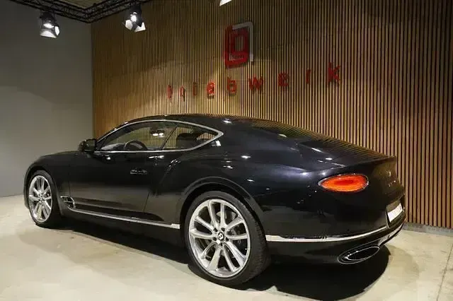 Używany Bentley Continental GT 635 KM (467 kW) 2018 Czarny Coupe