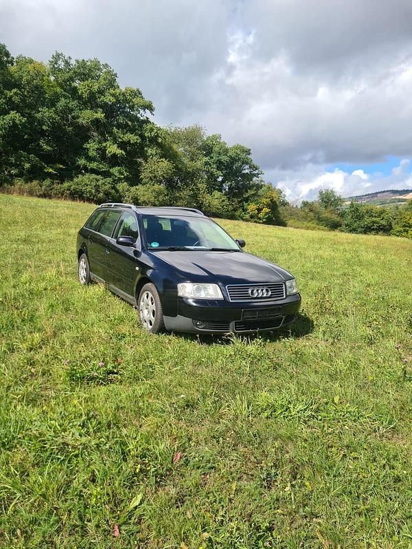 Gebraucht Audi A6 125 PS (91 kW) 2002 Kombi