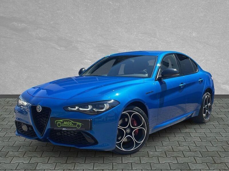 Blu misano Gebraucht 2023 Alfa Romeo Giulia Competizione Limousine | 39.970 € (Fairer Preis) - Bild 1/4