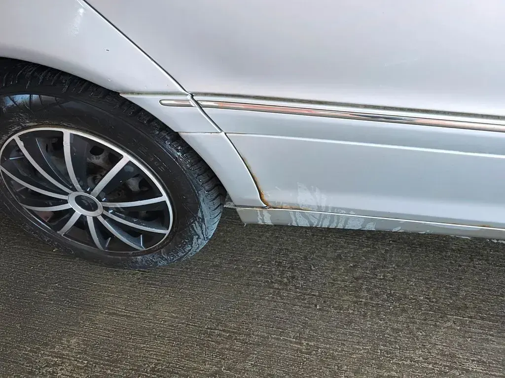 Gebraucht Mercedes C180 Elegance 129 PS (94 kW) 2001 Silber Limousine