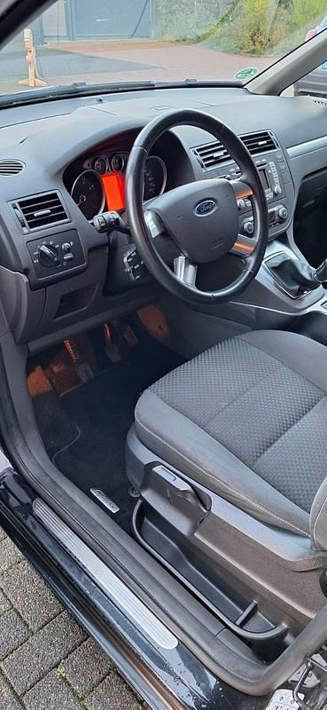 Second-hand Ford C-MAX 125 CP (91 kW) 2008 Negru Monovolum