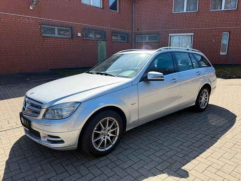 Gebraucht Mercedes C200 184 PS (135 kW) 2010 Silber Kombi