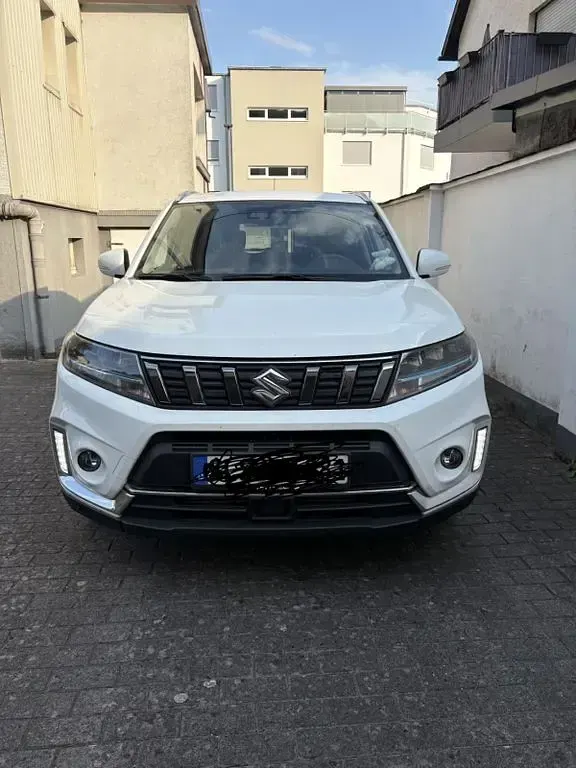 Gebraucht Suzuki Vitara Comfort 129 PS (94 kW) 2021 Weiß SUV