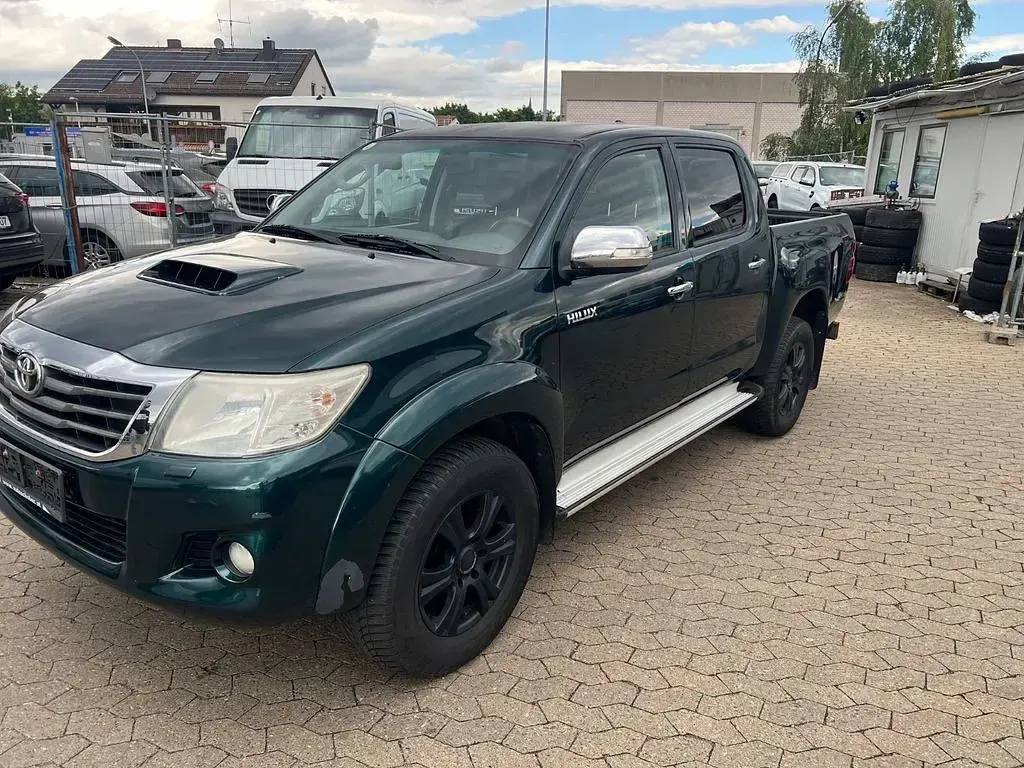 Gebraucht Toyota HiLux 171 PS (125 kW) 2012 Grün Pickup