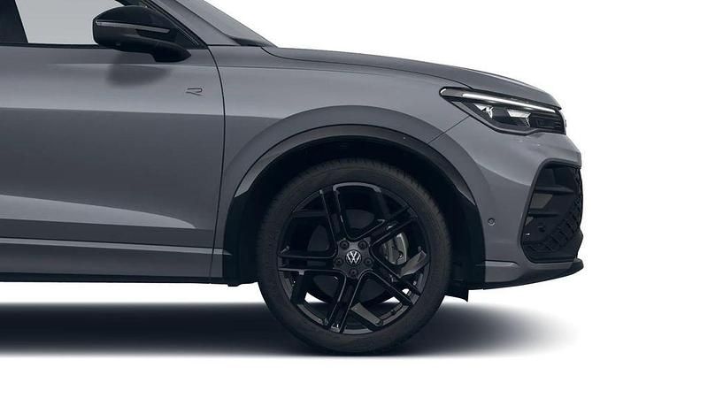 Gebraucht VW Tiguan R-line 193 PS (141 kW) 2026 Grau SUV