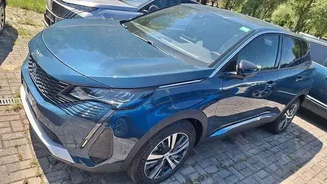 Gebraucht Peugeot 3008 Allure 131 PS (96 kW) 2023 Celebes blau SUV