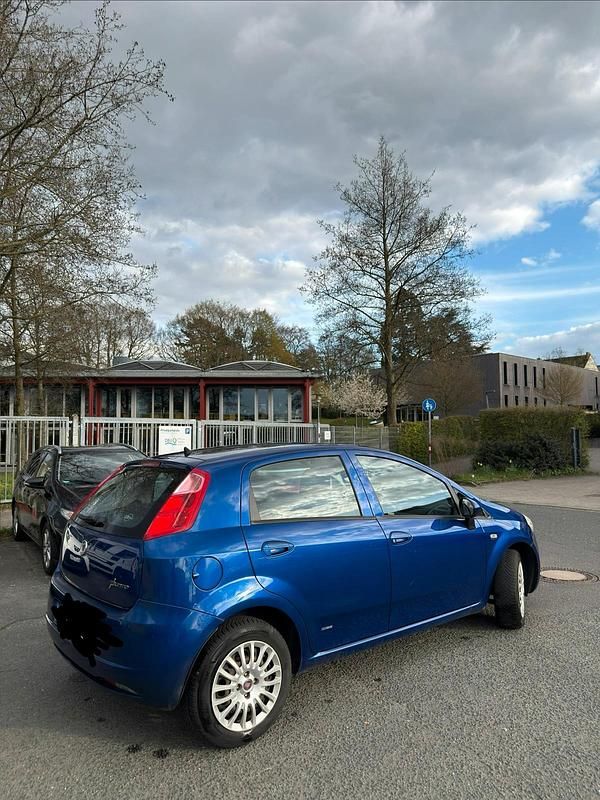 Gebraucht Fiat Punto 77 PS (56 kW) 2008 Blau Kleinwagen