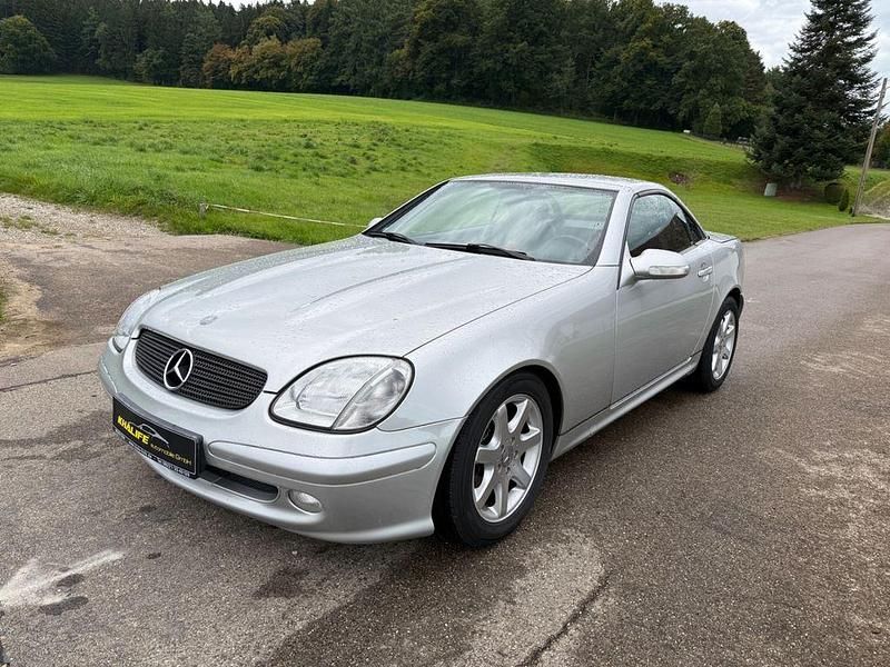 Silber Gebraucht 2001 Mercedes SLK200 Edition Cabrio | 5.999 € (Fairer Preis) - Bild 1/4