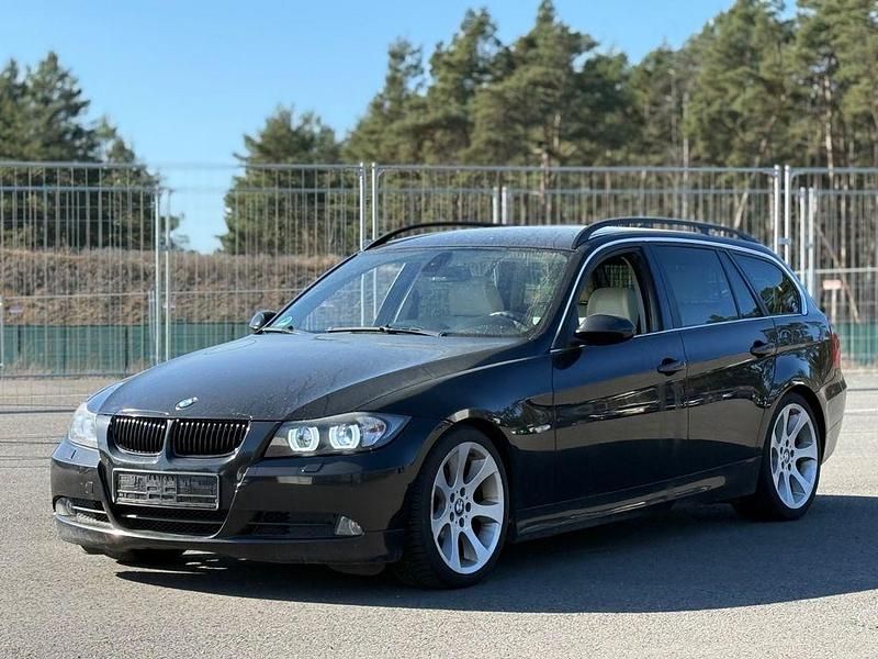 Gebraucht BMW 325 Performance 218 PS (160 kW) 2005 Schwarz Kombi