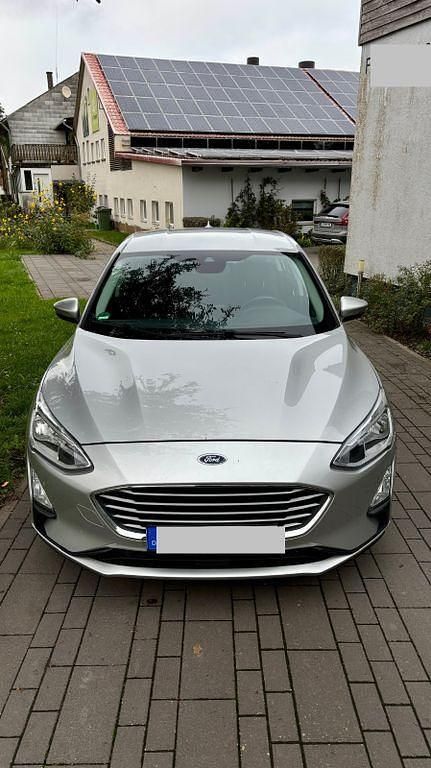 Gebraucht Ford Focus Trend 120 PS (88 kW) 2019 Grau Limousine