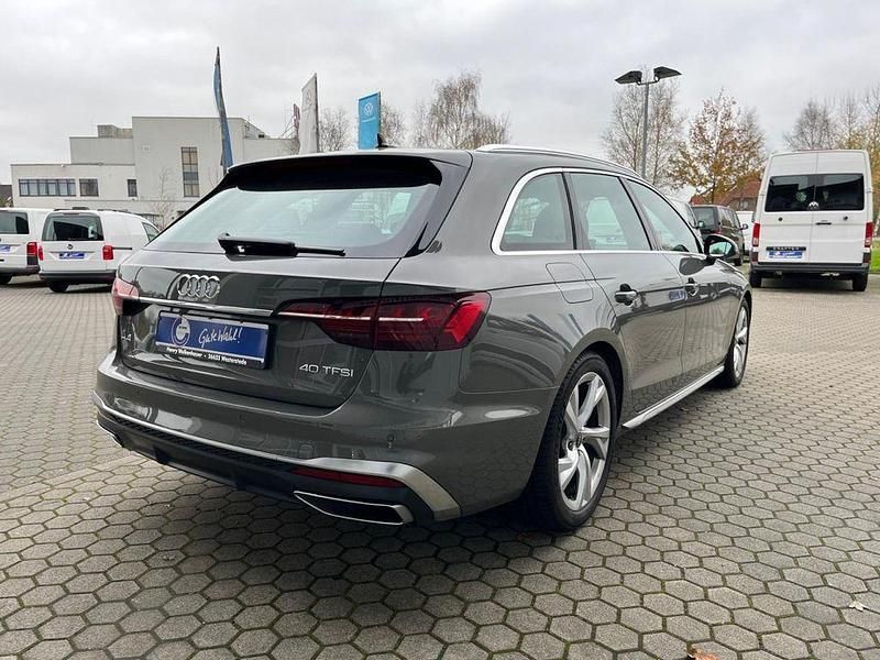 Gebraucht Audi A4 S-Line 204 PS (150 kW) 2024 Grau Kombi