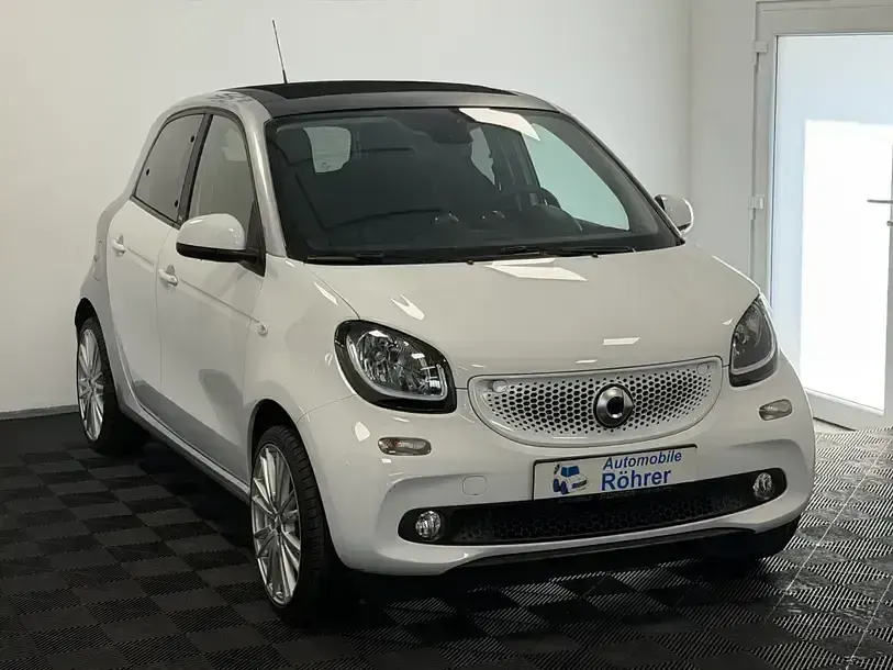 Usata Smart ForFour 90 CV (66 kW) 2018 Bianco Utilitaria