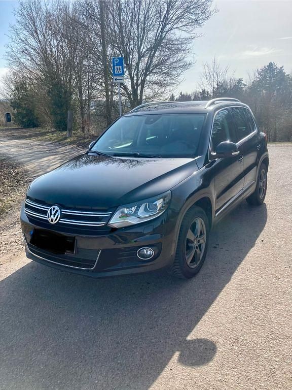 Gebraucht VW Tiguan LOUNGE 150 PS (110 kW) 2015 Schwarz SUV