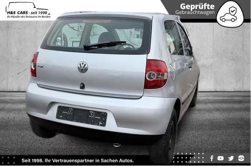 Gebraucht VW Fox 54 PS (39 kW) 2007 Silber Kleinwagen