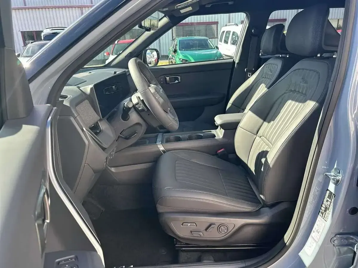 Gebraucht Kia Seltos X-Line 179 PS (131 kW) 2026 Palegrey metallic SUV